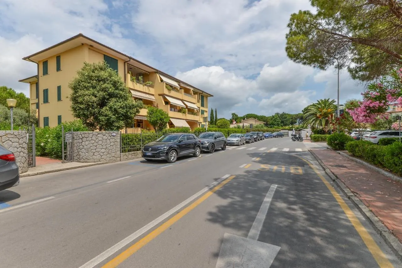 Apartment Appartamento Trilo Fucini Marina di Campo