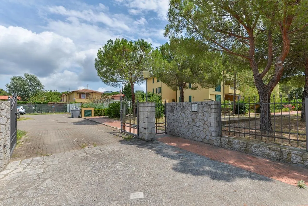 Appartamento Trilo Fucini Marina di Campo 0*,